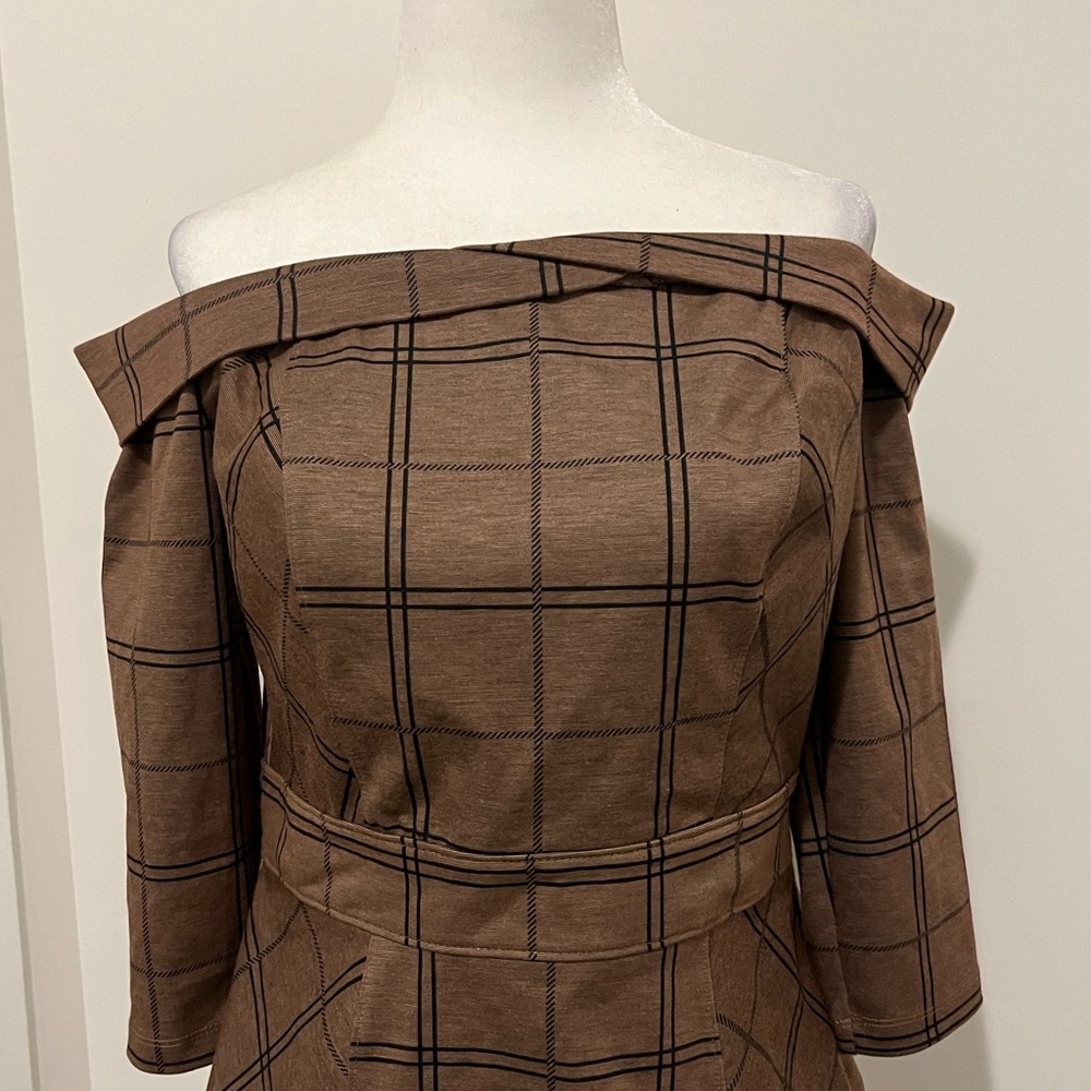 OFF THE SHOULDER / PEPLUM TARTAN BLOUSE